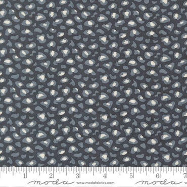 Fieldrush by Moda - Wild Flower Portobello